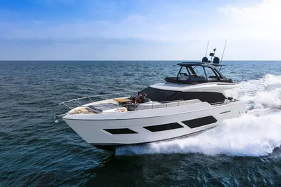 2022 Ferretti Yachts 720