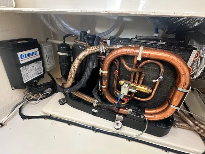 White Hawk Yacht Photos Pics 