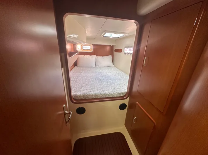 White Hawk Yacht Photos Pics 