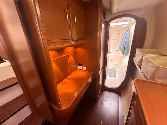 White Hawk Yacht Photos Pics 