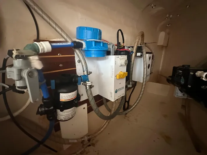 White Hawk Yacht Photos Pics 