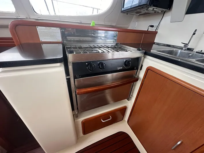 White Hawk Yacht Photos Pics 