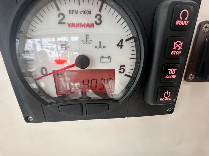 White Hawk Yacht Photos Pics 