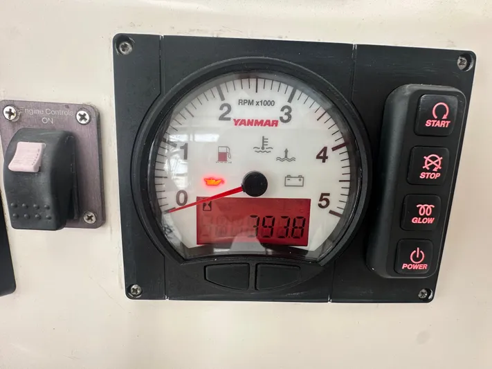 White Hawk Yacht Photos Pics 