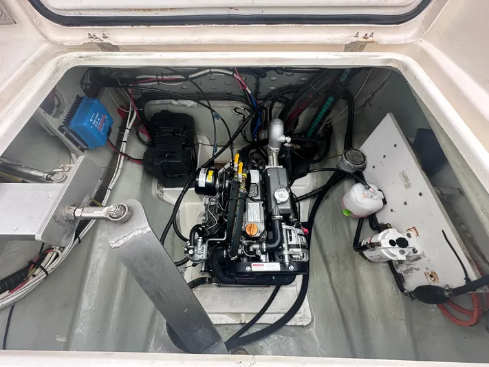 White Hawk Yacht Photos Pics 