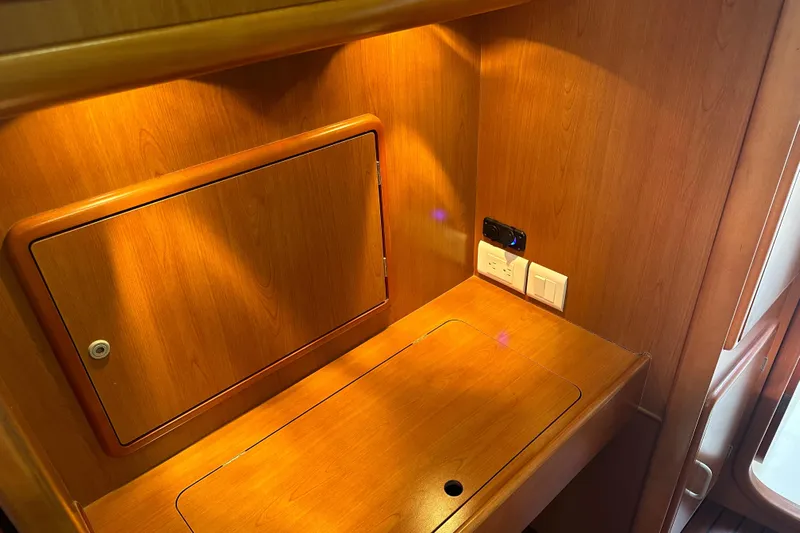 White Hawk Yacht Photos Pics 