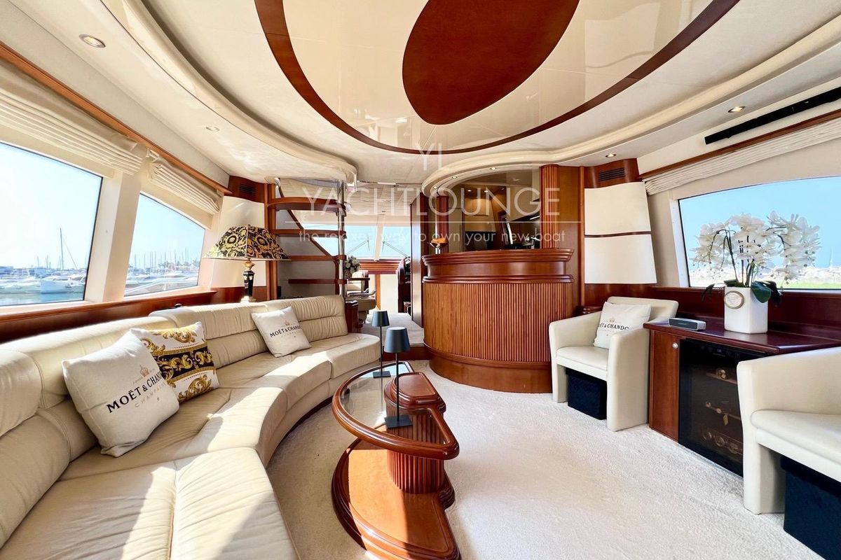 2004 Azimut 74 