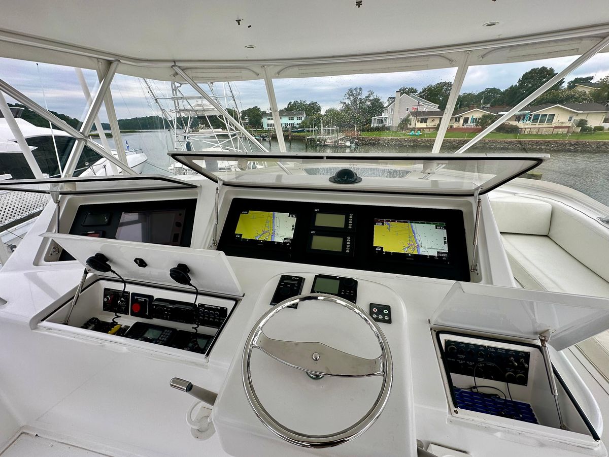 2004 Viking 56 