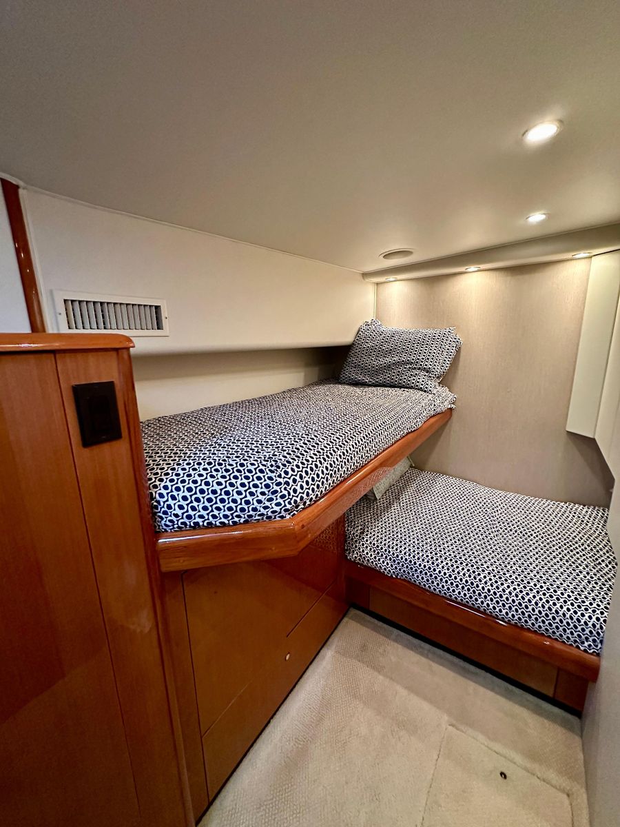 2004 Viking 56 
