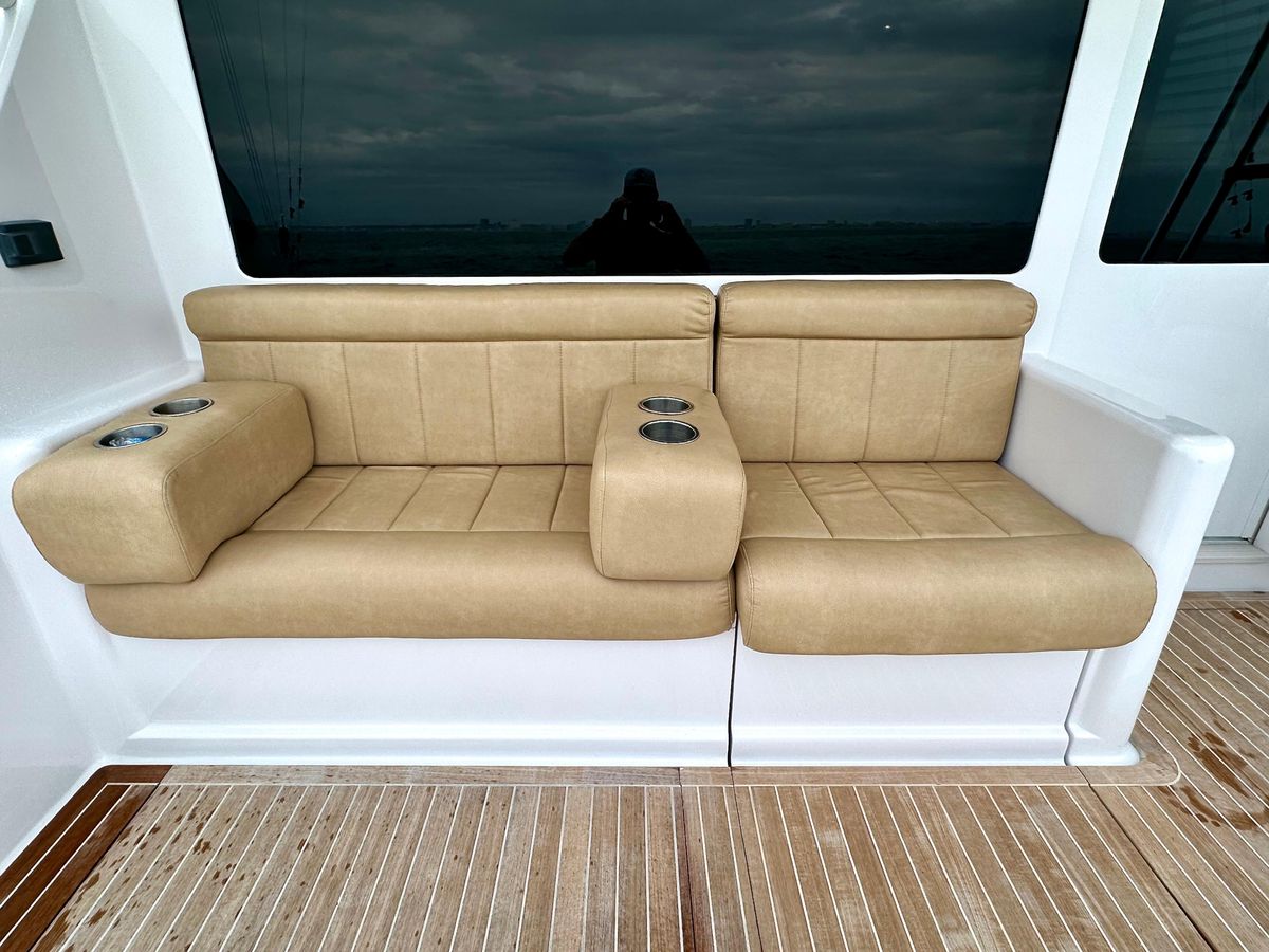 2004 Viking 56 