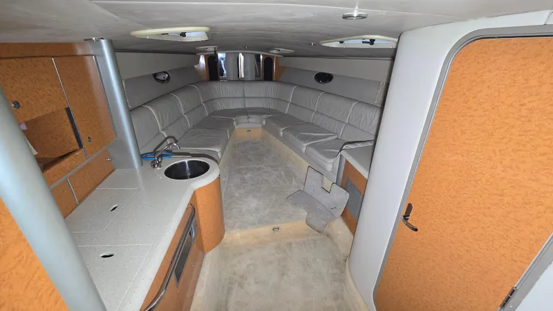 Harborviewbayview Yacht Photos Pics 2006 Formula 400ss yacht interior with modern kitchen and spacious seating area.