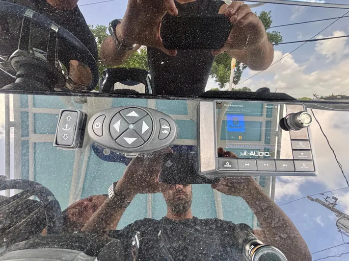  Yacht Photos Pics Control panel of a 2007 Midnight Express 39 Cuddy boat with JL Audio system.