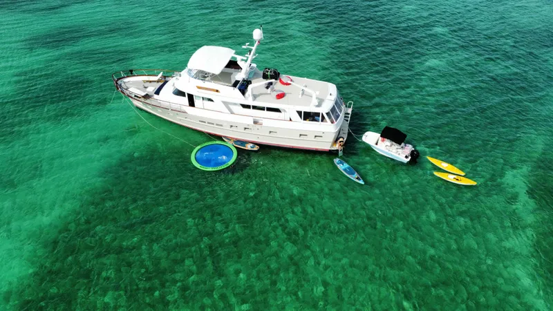 Sea Suite Yacht Photos Pics 