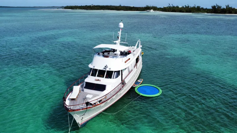 Sea Suite Yacht Photos Pics 