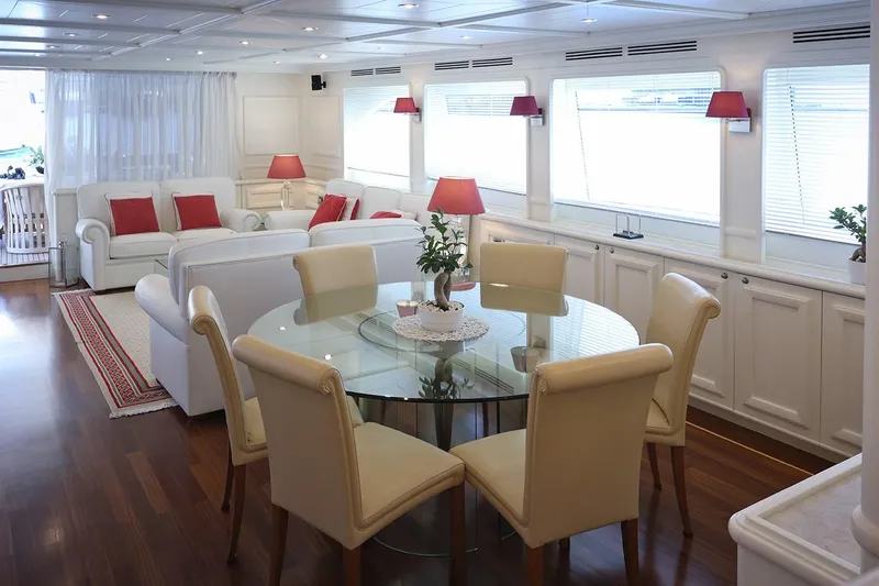  Yacht Photos Pics yacht-ziacanaia-saloni-sea__sea_charter-5.jpg