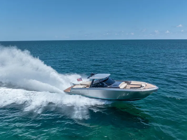 Yanina Yacht Photos Pics 