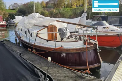 1978 Island Plastics 24