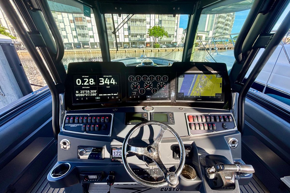 2016 Hydra-Sports 42 