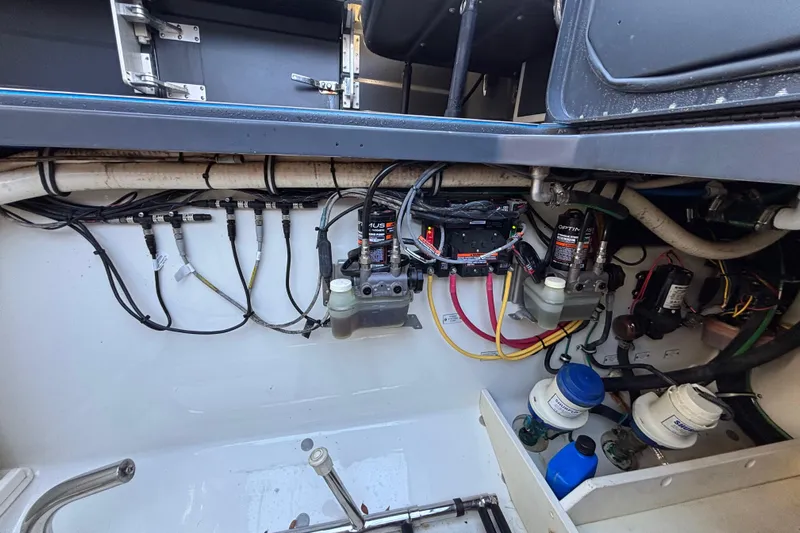 Yacht Photos Pics 2016 Hydra-Sports 4200 Siesta engine compartment with wiring and components.