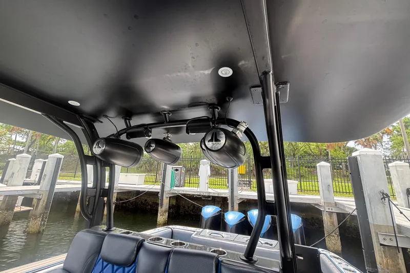  Yacht Photos Pics 2016 Hydra-Sports 4200 Siesta boat with mounted speakers and sleek interior design.