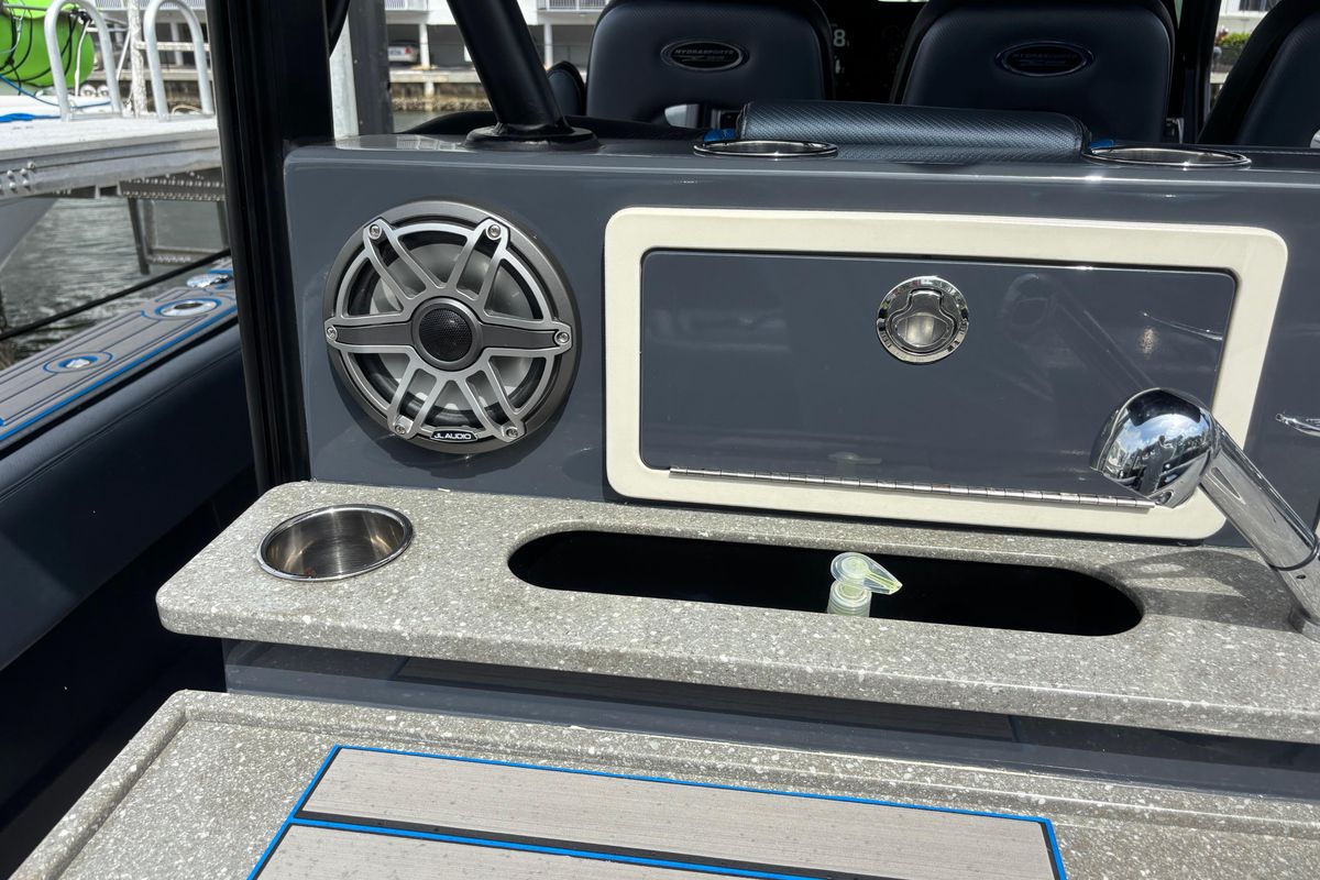 2016 Hydra-Sports 42 