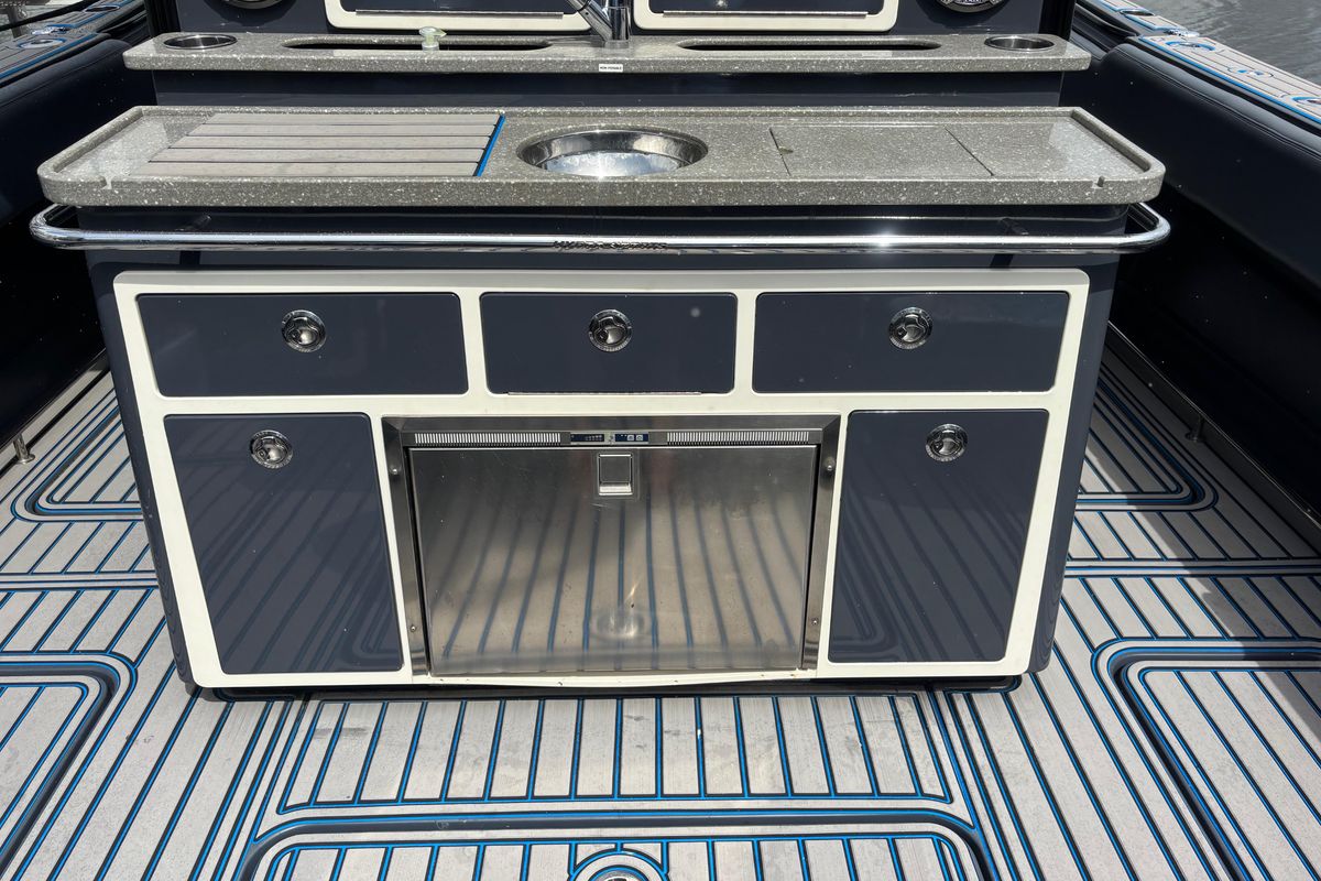 2016 Hydra-Sports 42 