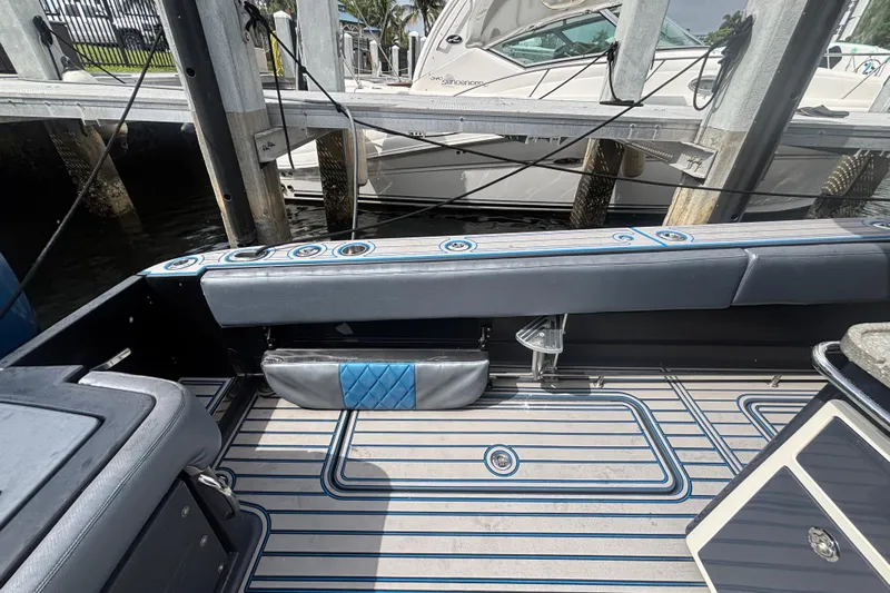  Yacht Photos Pics 2016 Hydra-Sports 4200 Siesta boat interior with sleek seating and modern design elements.