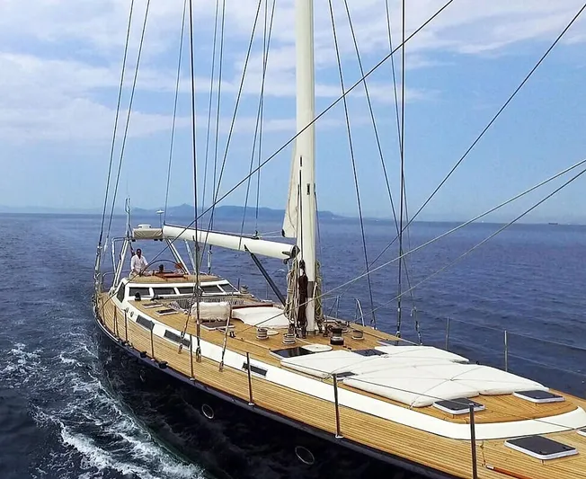 Wind Of Change Yacht Photos Pics 1988 Motorsailer Brooke Marine yacht sailing on open water.