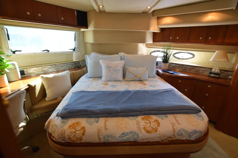 La Vita Bella Yacht Photos Pics 