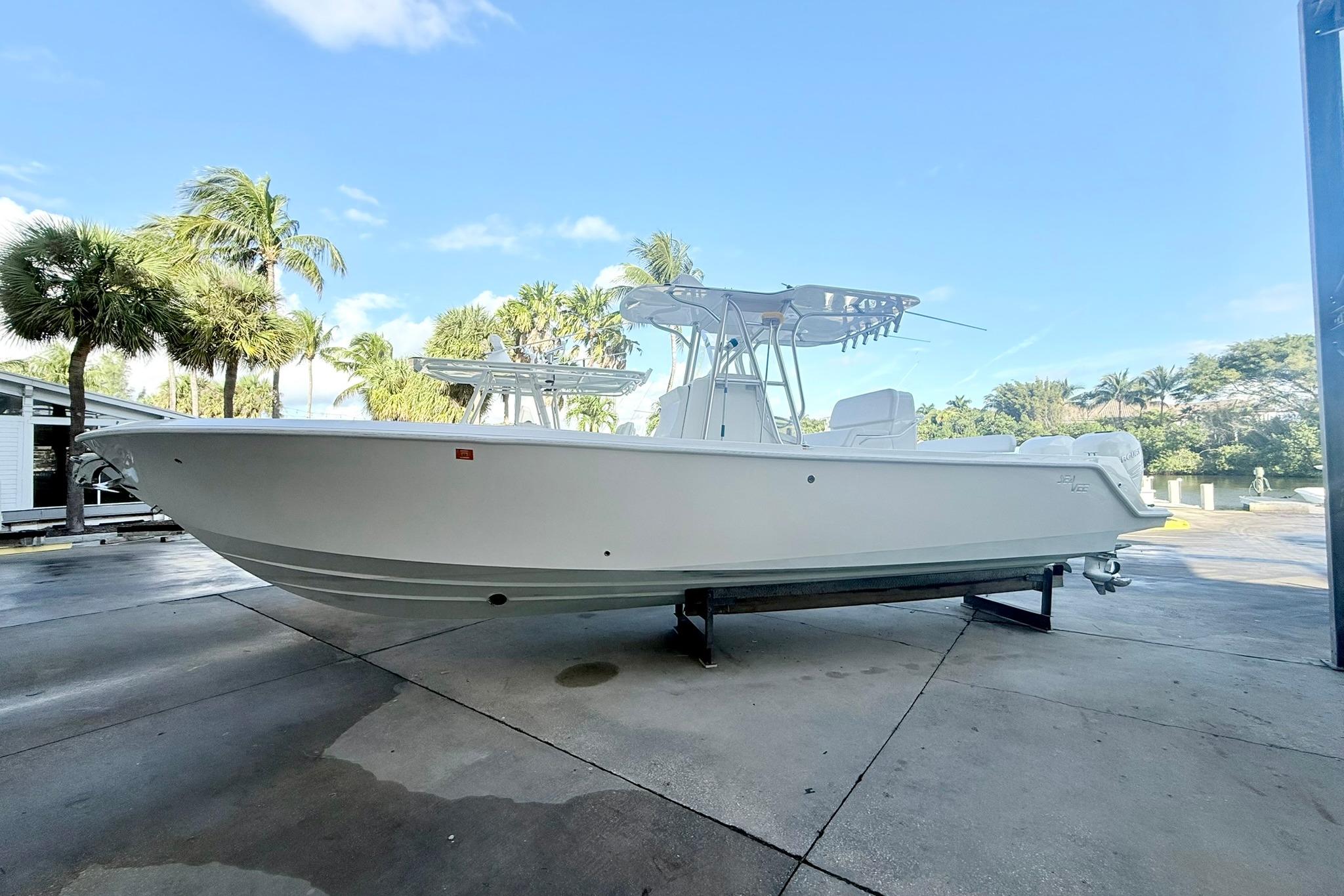 SeaVee 320B