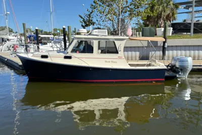 Eastern 27 Islander Hardback