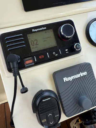Rhode Waves Yacht Photos Pics Raymarine controls on Eastern 27 Islander Hardback, 2018 model.