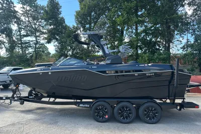 Malibu M-SERIES M242