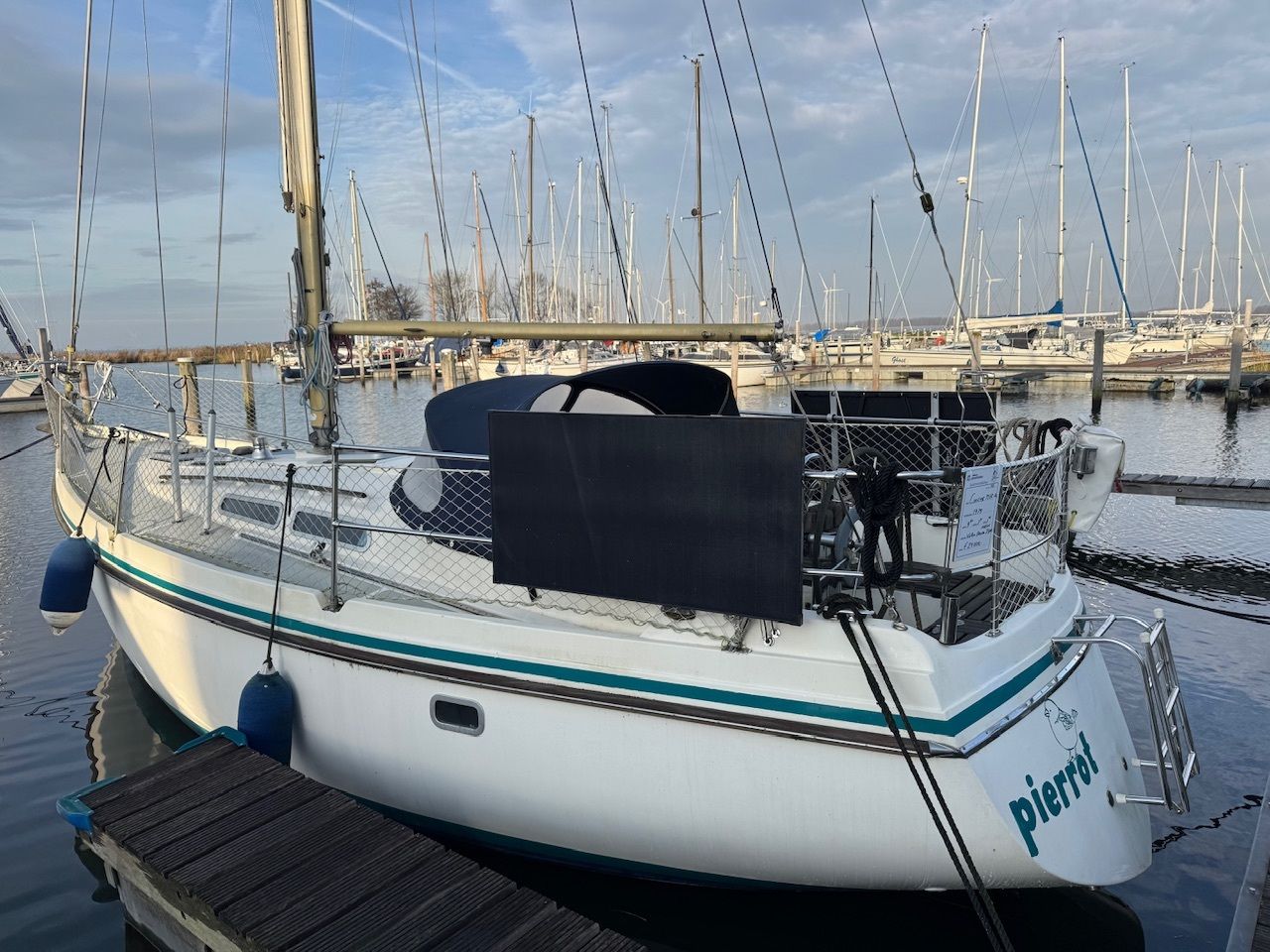 1979 Contest 31 HT AC