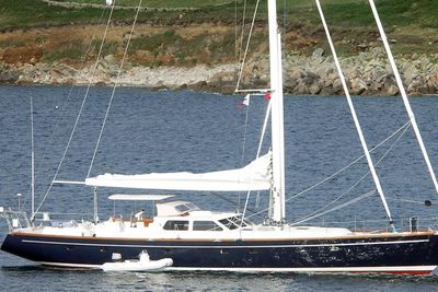 Yachting Developments Custom-Sail-Cutter Rigged