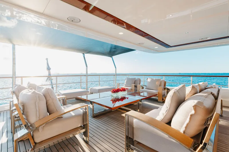 Domani Yacht Photos Pics 