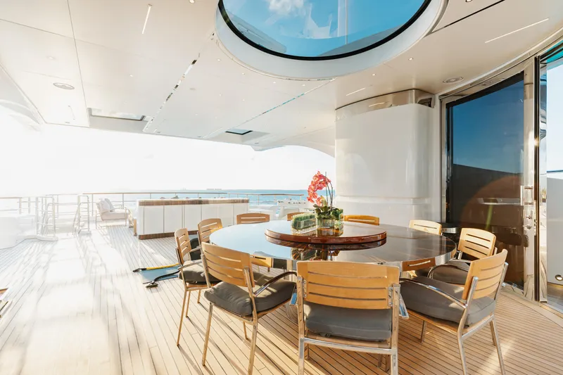 Domani Yacht Photos Pics 