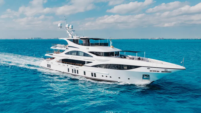 Domani Yacht Photos Pics 