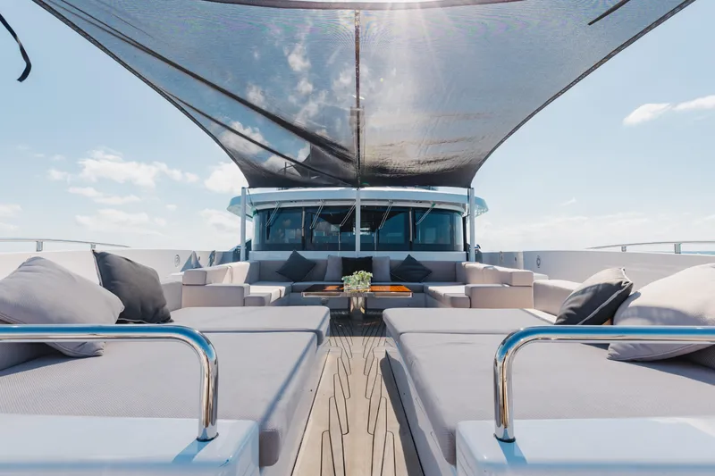 Domani Yacht Photos Pics 