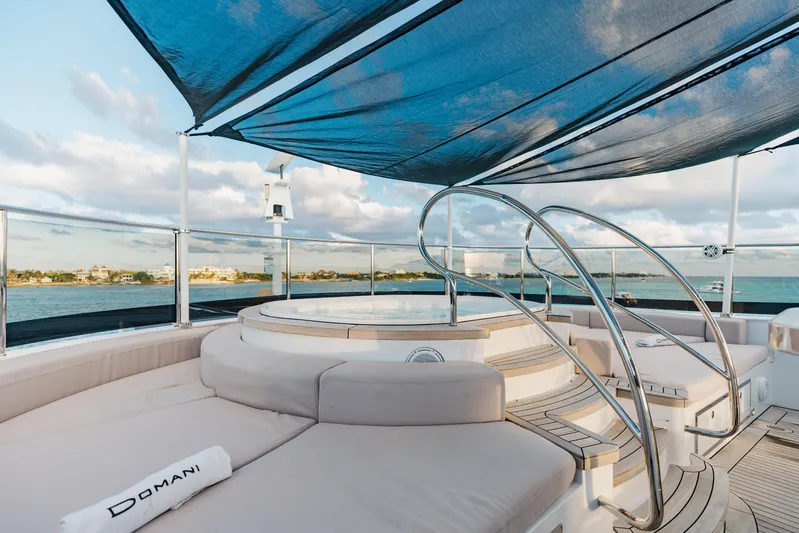 Domani Yacht Photos Pics 