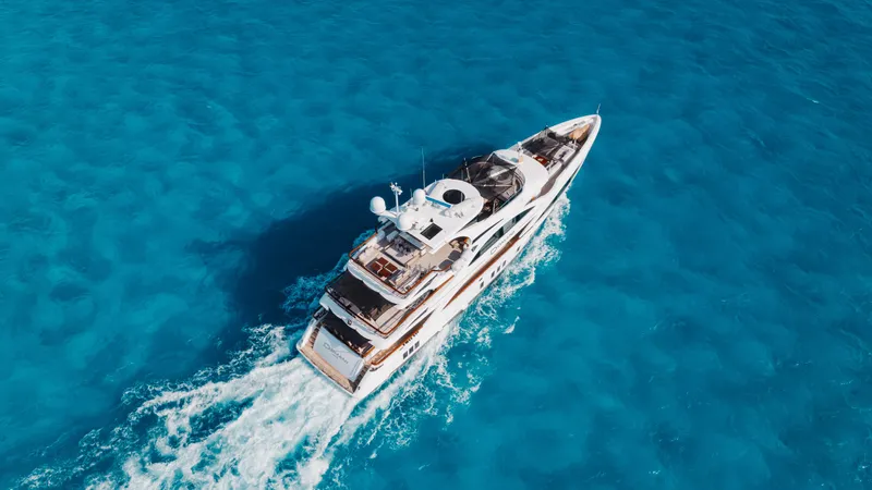 Domani Yacht Photos Pics 