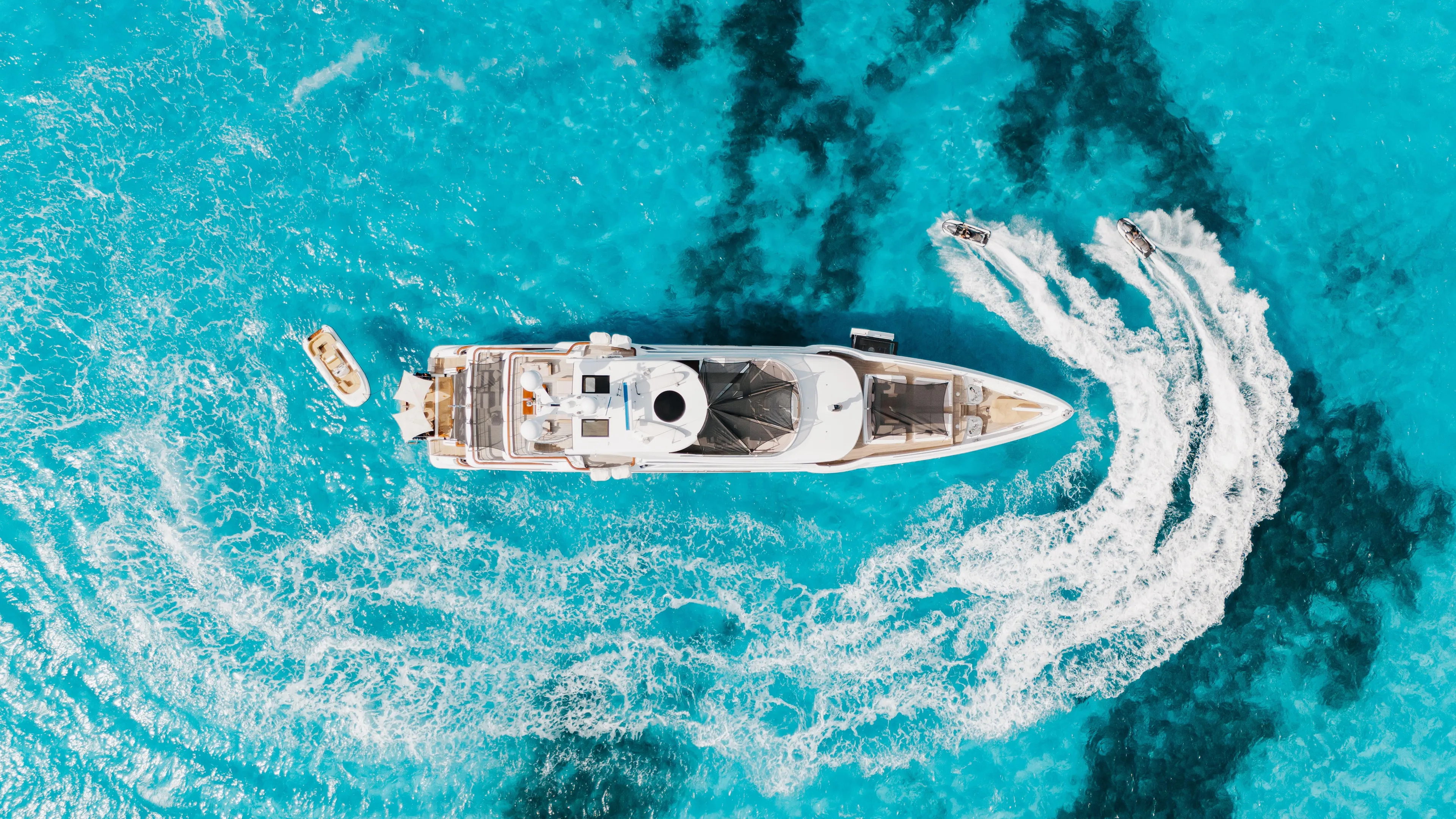 Domani Yacht Photos Pics 