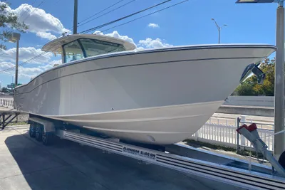 Grady-White Canyon 386