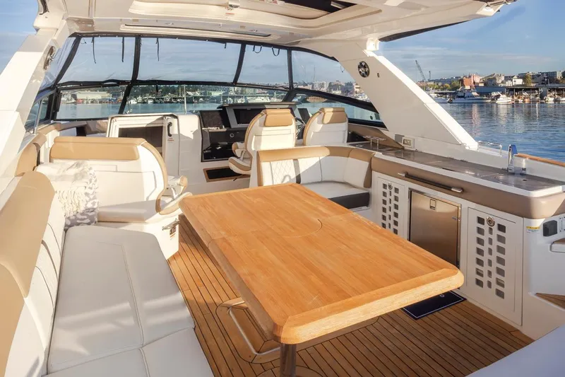 Domaign Yacht Photos Pics Cockpit Forward