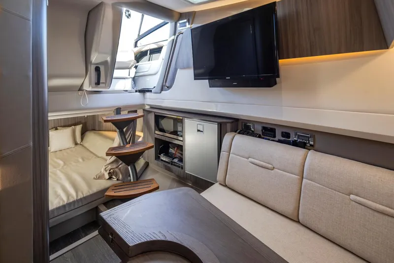 Domaign Yacht Photos Pics Below Main Deck