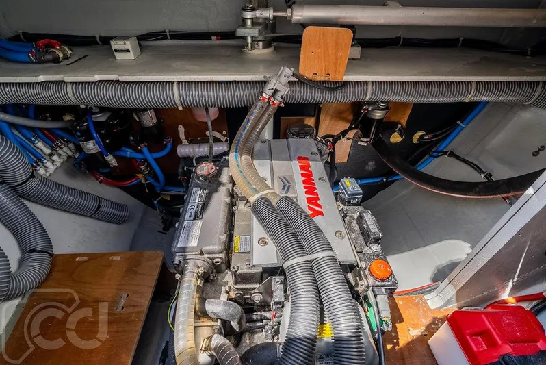 Flying B Yacht Photos Pics 