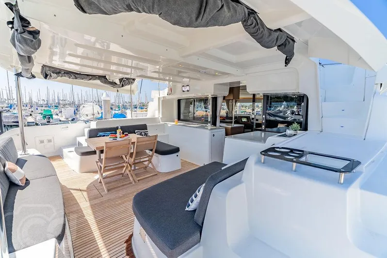 Flying B Yacht Photos Pics Luxurious Lagoon 46 catamaran interior, 2021 model, featuring spacious seating and modern amenities.