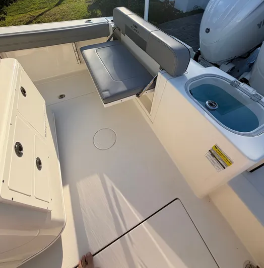 Yacht Photos Pics Interior of the 2024 Cobia 240 Center Console boat.