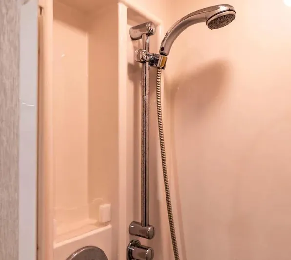 Reel Busy Yacht Photos Pics 