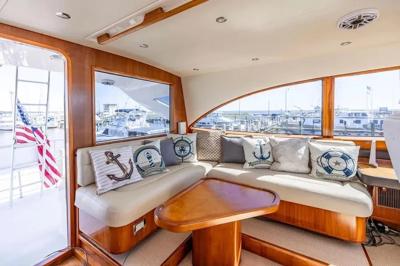 Reel Busy Yacht Photos Pics 